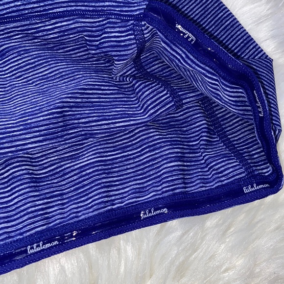 Lululemon Blue Stripped CrossBack Adjustable Strap size 6 - Picture 5 of 17